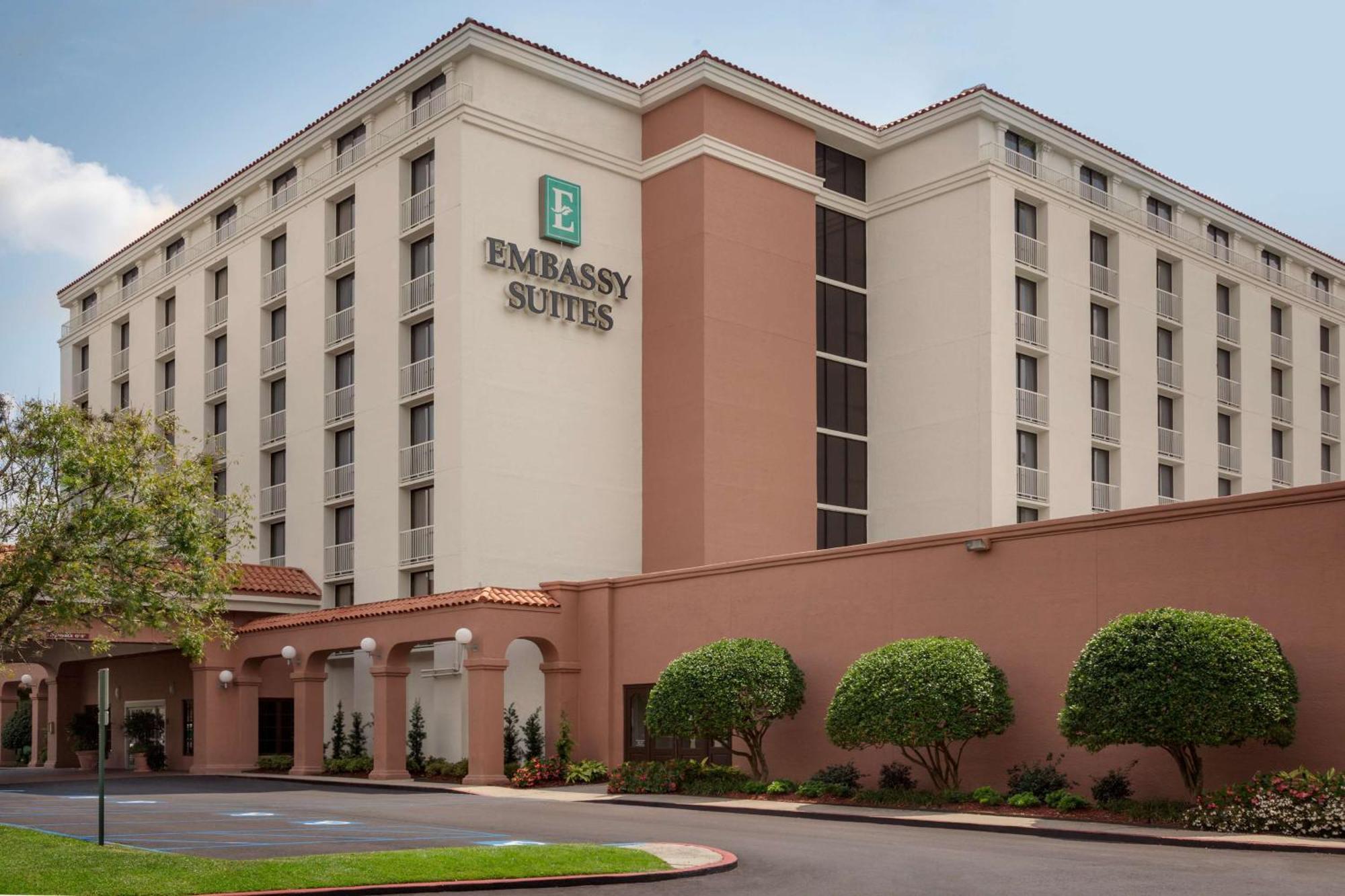 Embassy Suites Baton Rouge Exterior foto